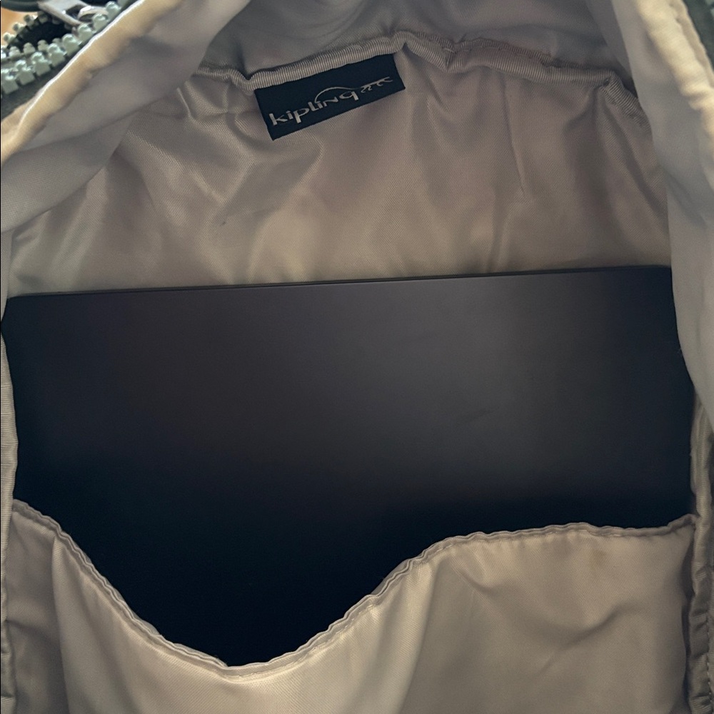 Backpack - Picture 11 of 12
